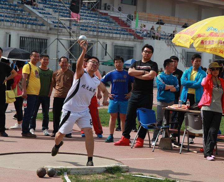 高东旭铅球.JPG
